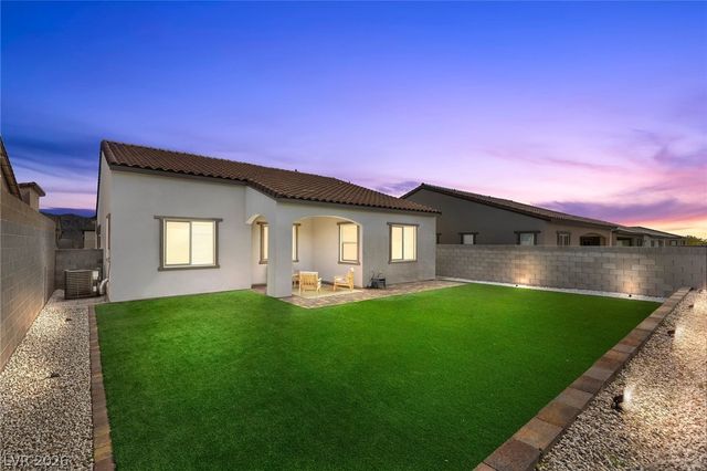 10141 Zeta Tucana Street, Las Vegas, NV 89143