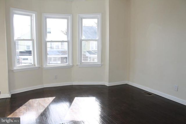 55 EDGEMERE AVE, Trenton, NJ 08618