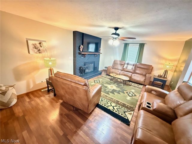 350 W Wildwood Drive, Parkersburg, WV 26101