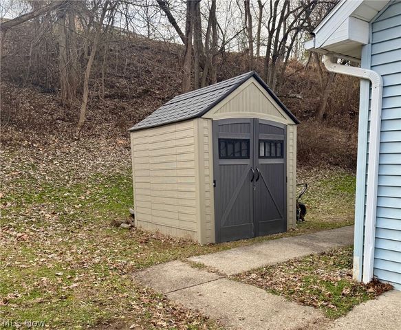 350 W Wildwood Drive, Parkersburg, WV 26101