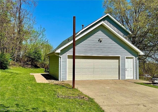 350 W Wildwood Drive, Parkersburg, WV 26101