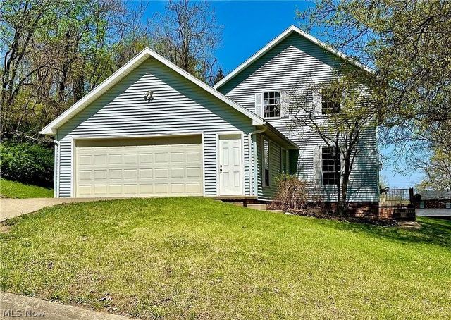 350 W Wildwood Drive, Parkersburg, WV 26101