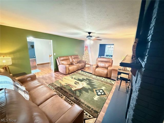 350 W Wildwood Drive, Parkersburg, WV 26101