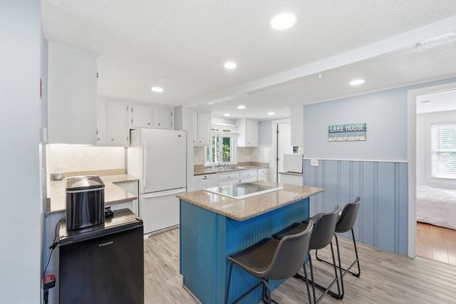 45 Hollywood Drive, Charlton, MA 01507