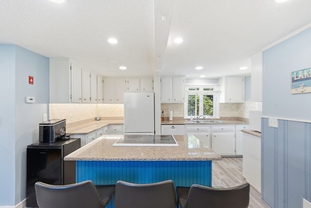 45 Hollywood Drive, Charlton, MA 01507