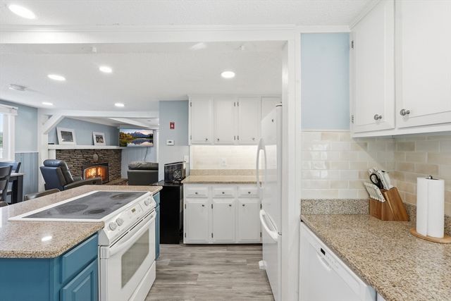 45 Hollywood Drive, Charlton, MA 01507