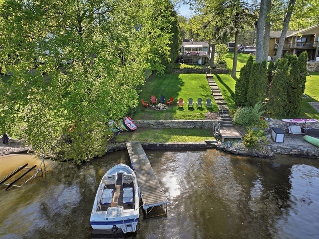 45 Hollywood Drive, Charlton, MA 01507