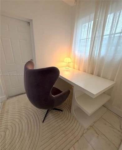 801 8th St 104, Miami Beach, FL 33139