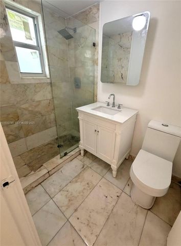 801 8th St 104, Miami Beach, FL 33139