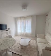 801 8th St 104, Miami Beach, FL 33139