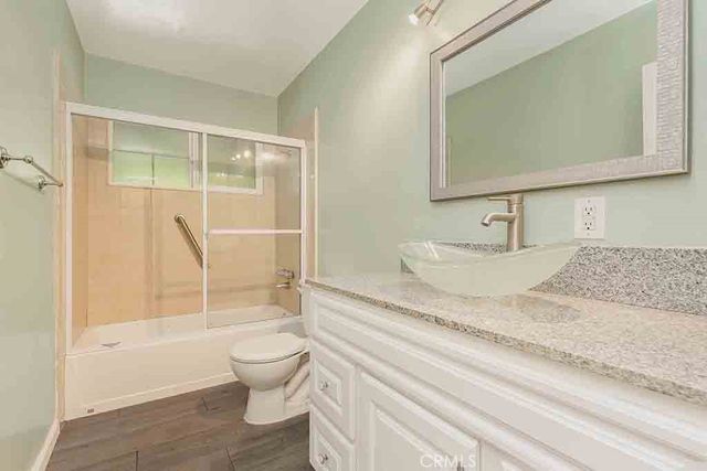 23350 Vanowen Street, West Hills, CA 91307