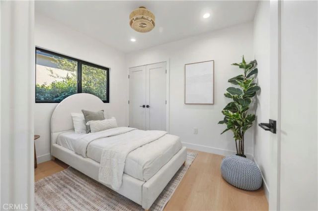 5747 Bevis Avenue, Sherman Oaks, CA 91411