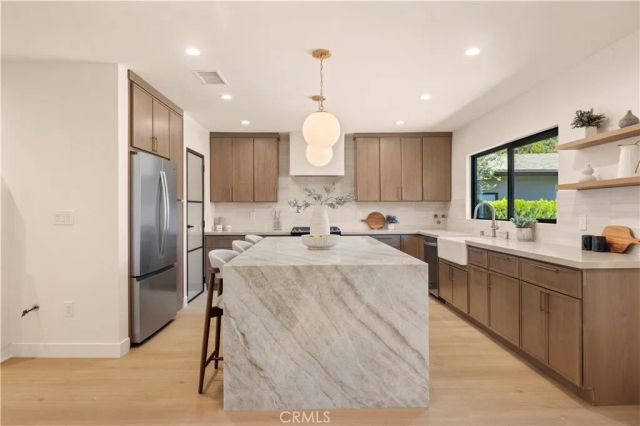 5747 Bevis Avenue, Sherman Oaks, CA 91411