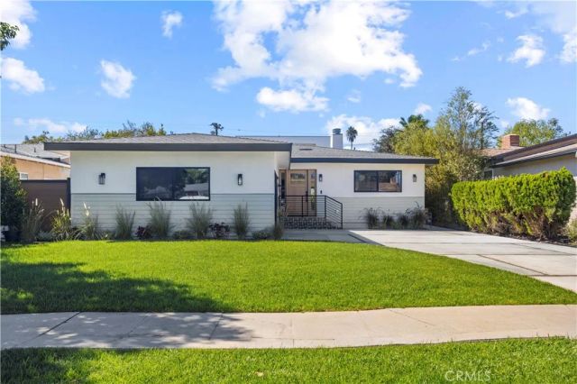 5747 Bevis Avenue, Sherman Oaks, CA 91411