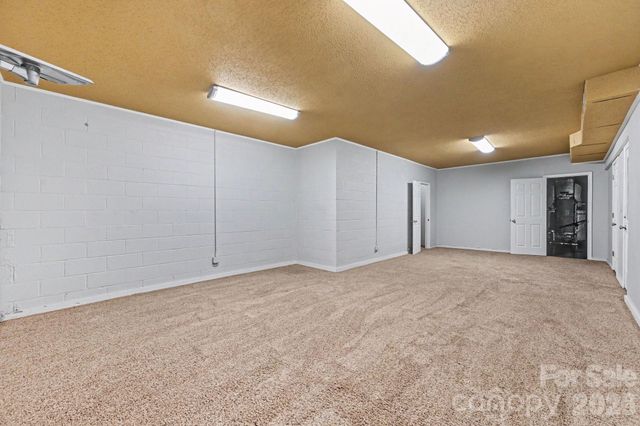1703 Running Deer Drive NW, Conover, NC 28613
