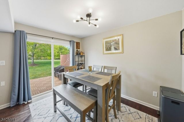 95 Almond Dr, Franklin Twp., NJ 08873