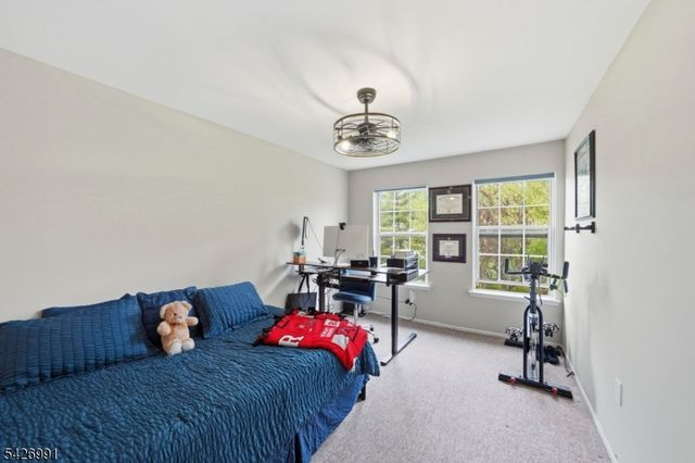 95 Almond Dr, Franklin Twp., NJ 08873