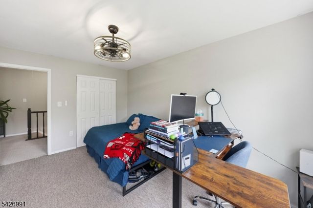 95 Almond Dr, Franklin Twp., NJ 08873