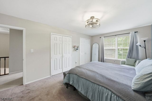 95 Almond Dr, Franklin Twp., NJ 08873