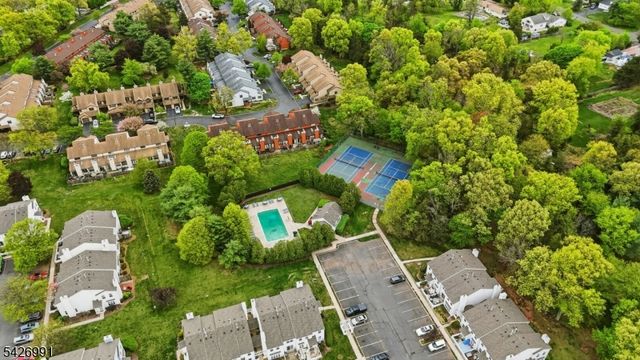 95 Almond Dr, Franklin Twp., NJ 08873