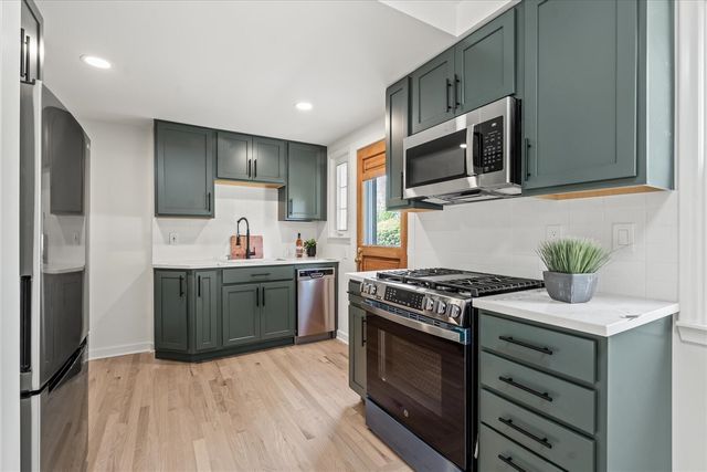 1650 Graefield Road, Birmingham, MI 48009
