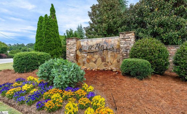 15 Foxmoor Court, Simpsonville, SC 29680