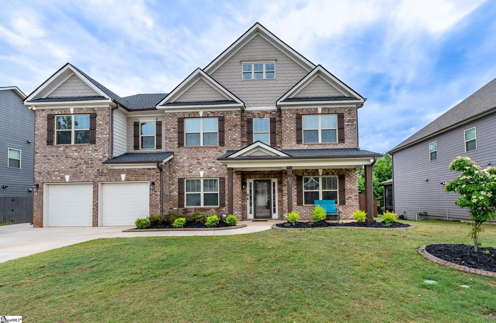 15 Foxmoor Court, Simpsonville, SC 29680