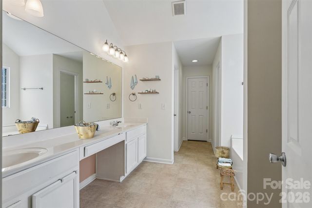 9621 Rothman Lane, Charlotte, NC 28215