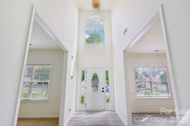 9621 Rothman Lane, Charlotte, NC 28215