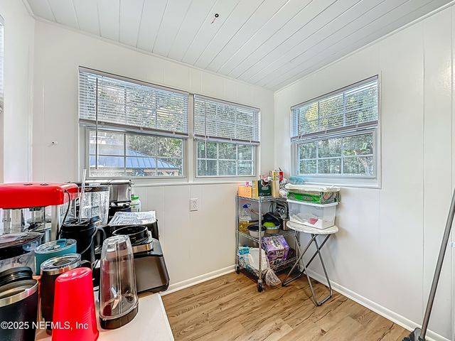 1981 EAST Road, Jacksonville, FL 32216