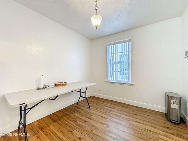 1981 EAST Road, Jacksonville, FL 32216