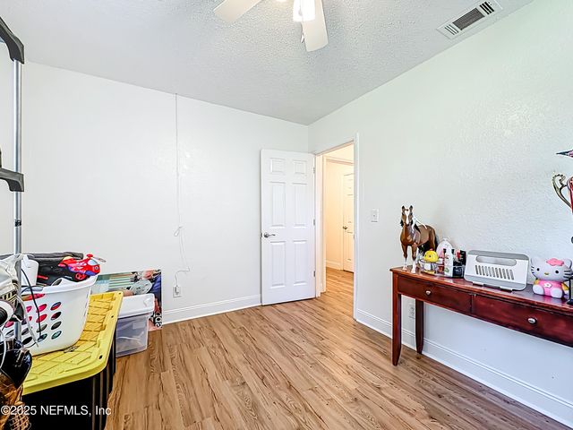 1981 EAST Road, Jacksonville, FL 32216