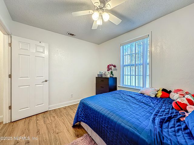 1981 EAST Road, Jacksonville, FL 32216