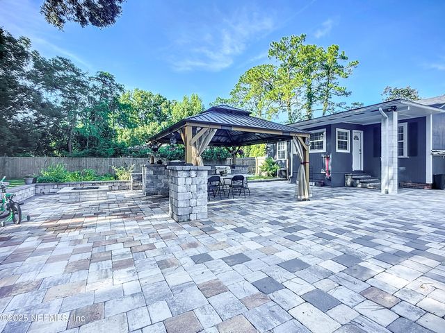 1981 EAST Road, Jacksonville, FL 32216