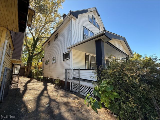 14004 Idarose Avenue, Cleveland, OH 44110