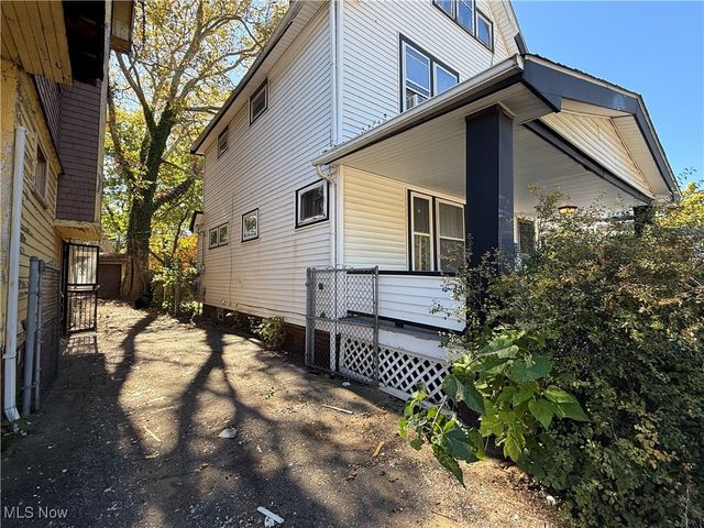 14004 Idarose Avenue, Cleveland, OH 44110