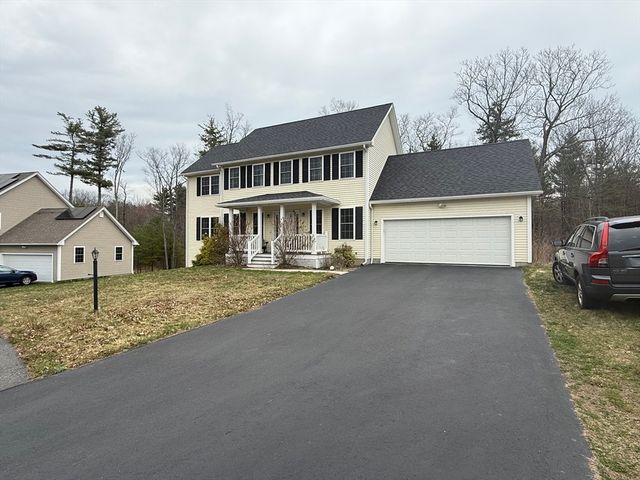 4 Waxen Way, Shirley, MA 01464