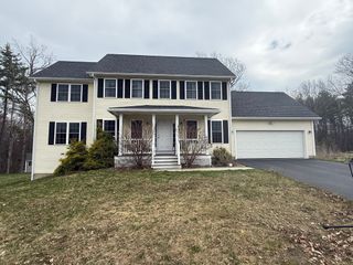 4 Waxen Way, Shirley, MA 01464