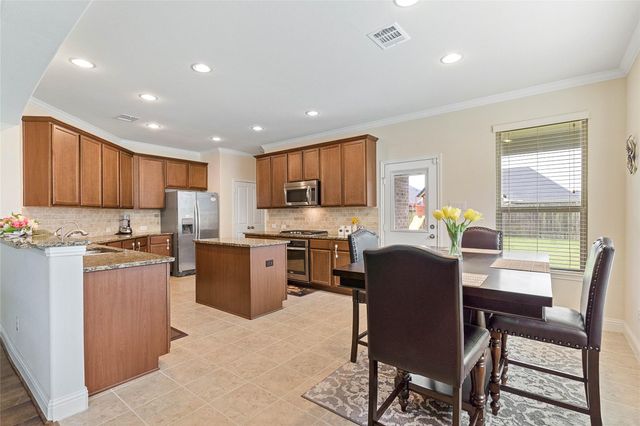 31070 Timber Bend Lane, Spring, TX 77386