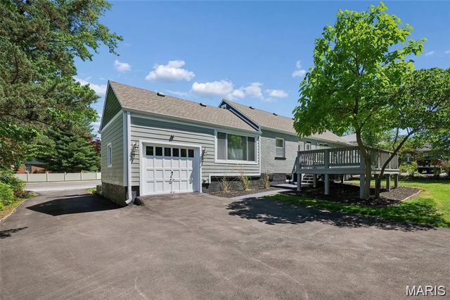 9743 Tesson Ferry Road, Affton, MO 63123