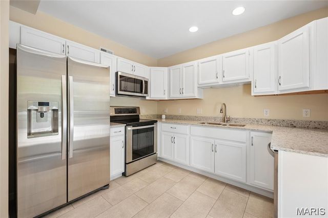9743 Tesson Ferry Road, Affton, MO 63123