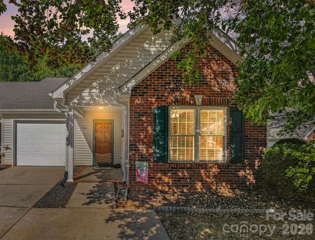124 Keswick Lane, Mooresville, NC 28117
