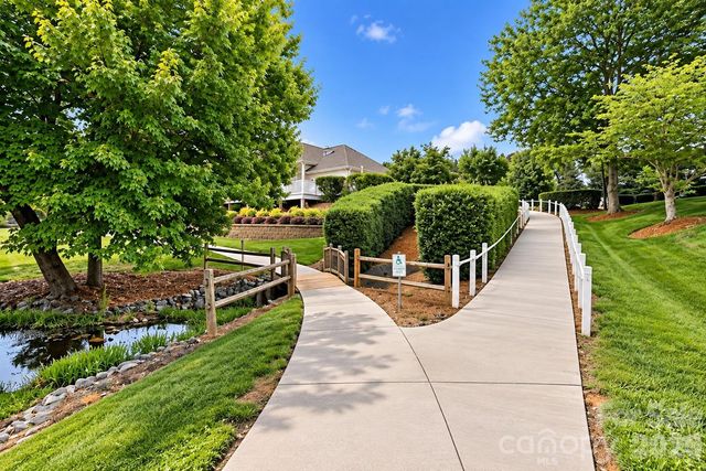 124 Keswick Lane, Mooresville, NC 28117