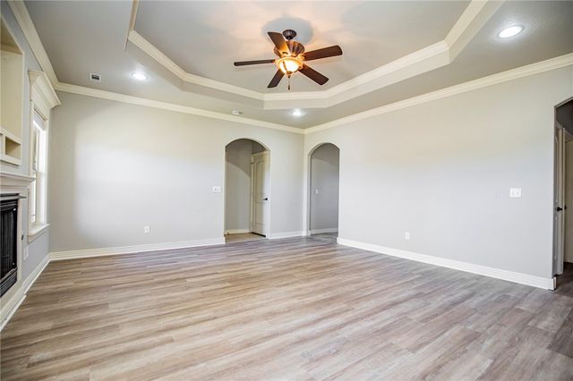 2715 W Vanike Drive, Fayetteville, AR 72704