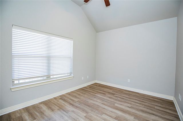 2715 W Vanike Drive, Fayetteville, AR 72704