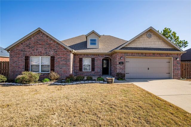 2715 W Vanike Drive, Fayetteville, AR 72704