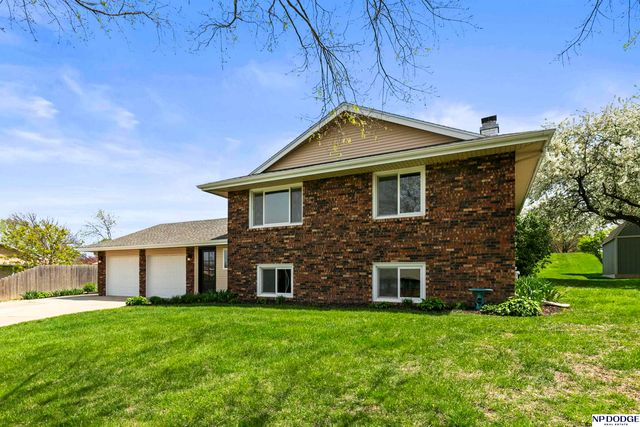 354 E Baronage Drive, Blair, NE 68008