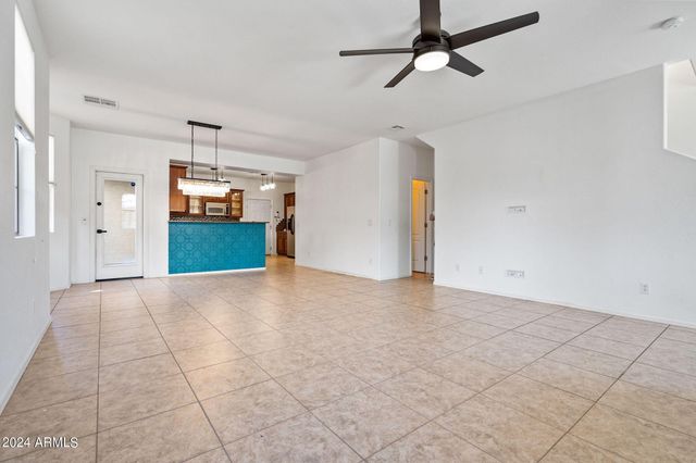 3771 E Kristal Way, Phoenix, AZ 85050