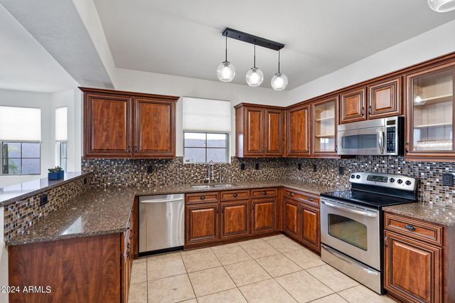 3771 E Kristal Way, Phoenix, AZ 85050