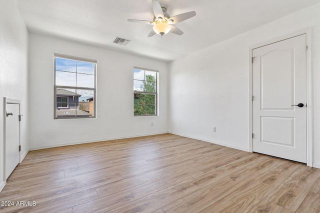 3771 E Kristal Way, Phoenix, AZ 85050